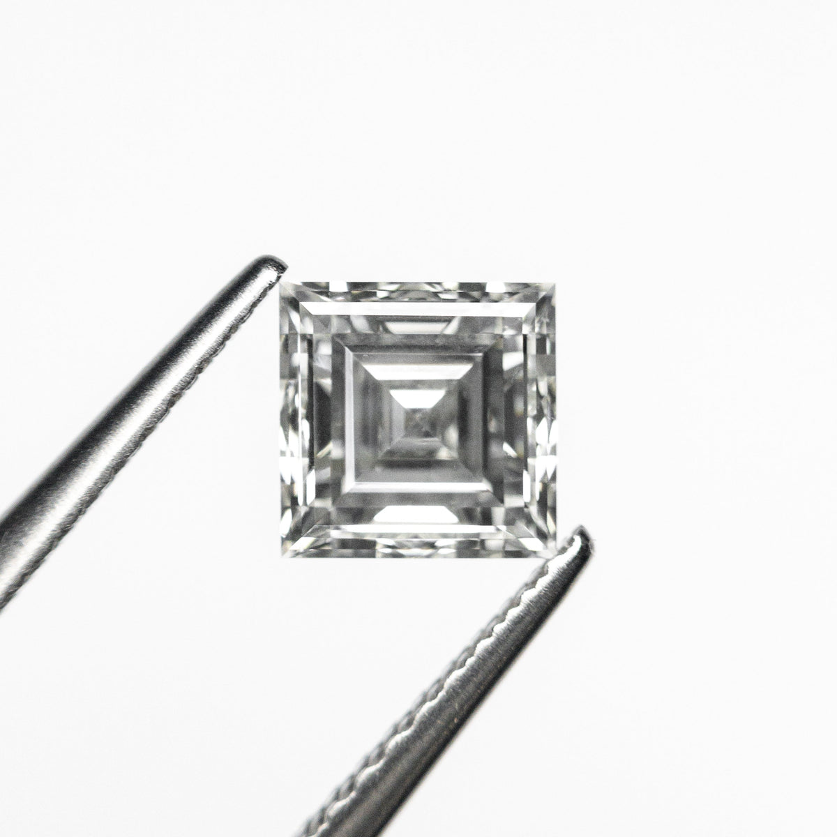 0.84ct 5.39x5.39x3.12mm GIA H VS2 CarrΓ© Step Cut 23034-01