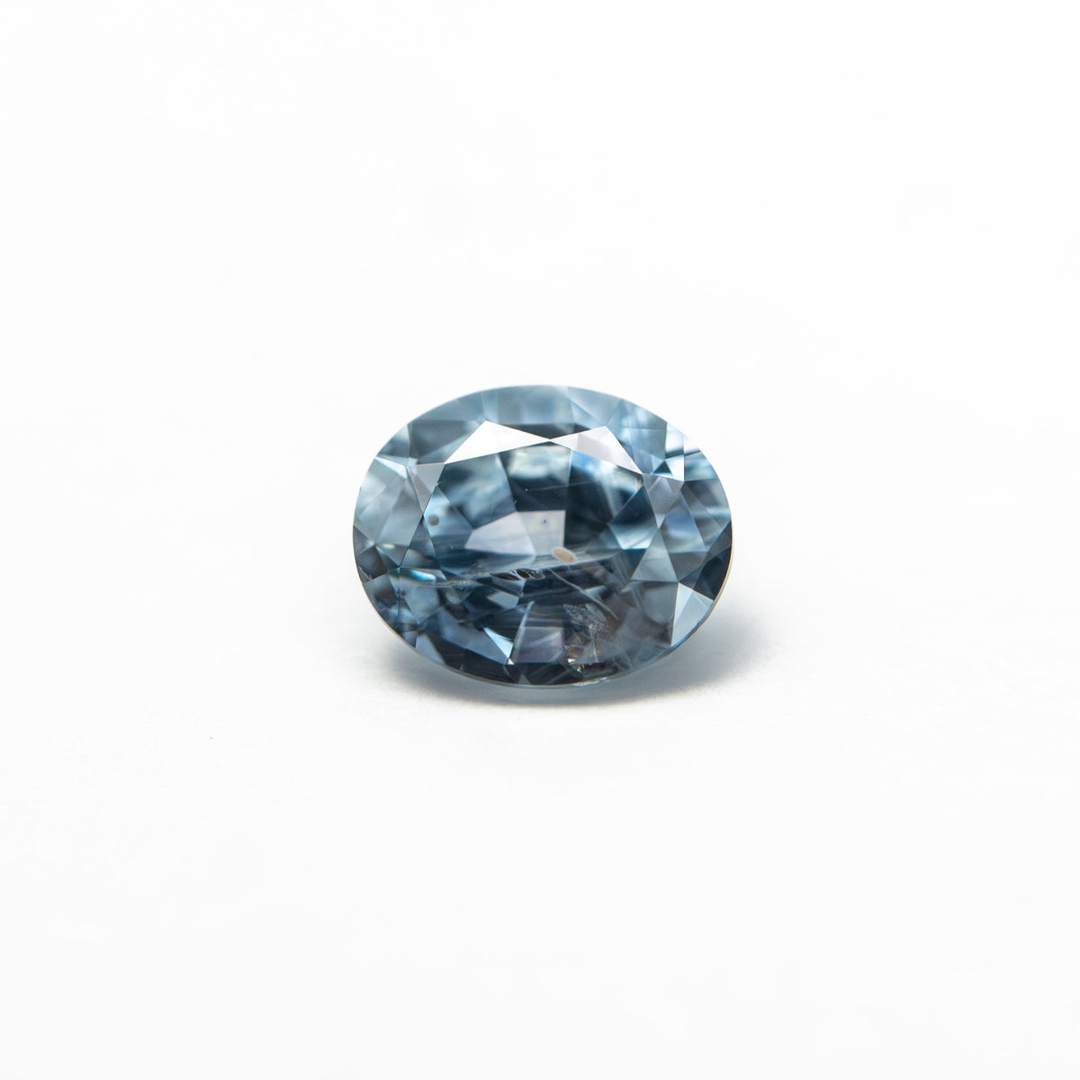 0.63ct 5.51x4.51x3.17mm Oval Brilliant Sapphire 26157-01