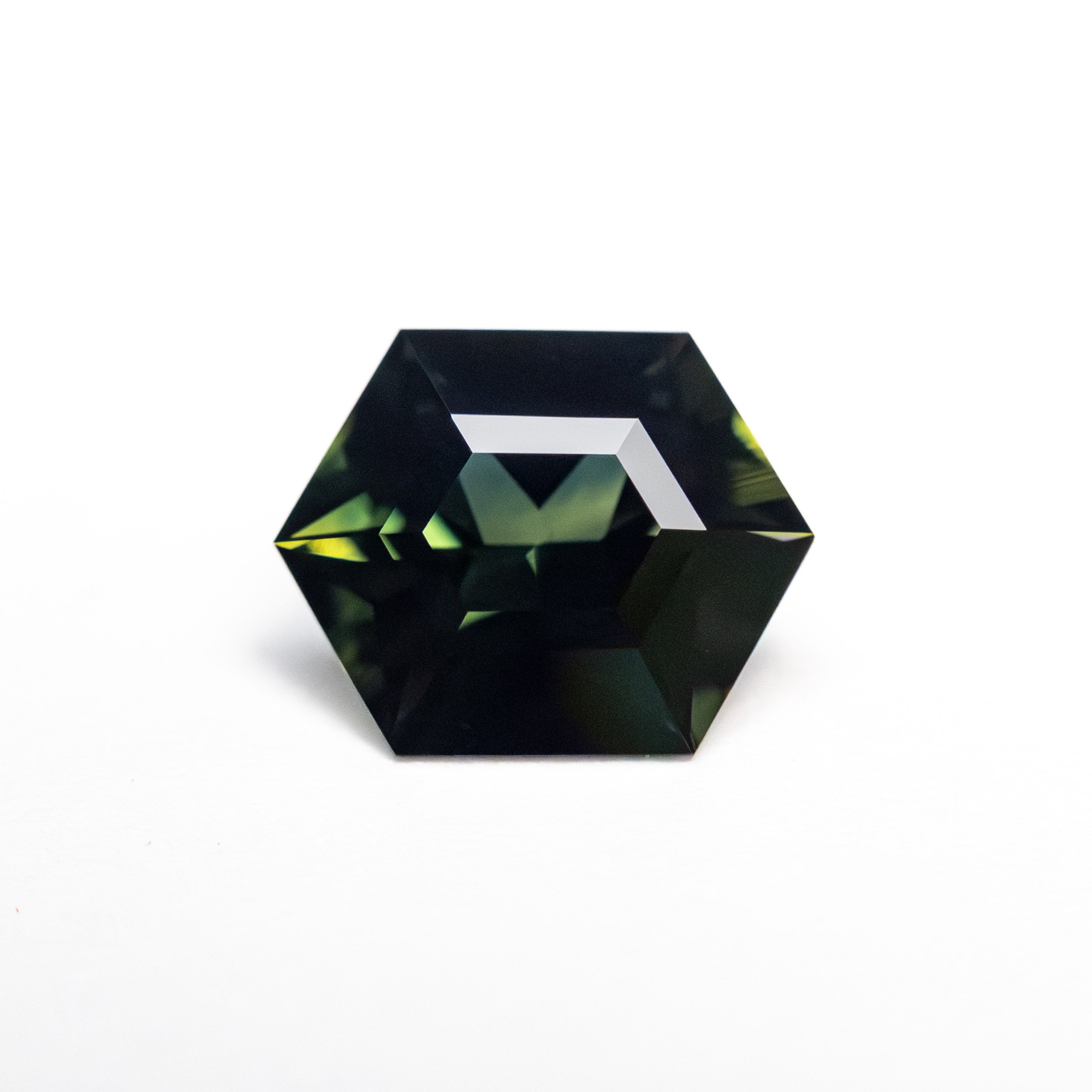 1.51ct 8.20x6.58x3.95mm Hexagon Step Cut Sapphire 26344-02