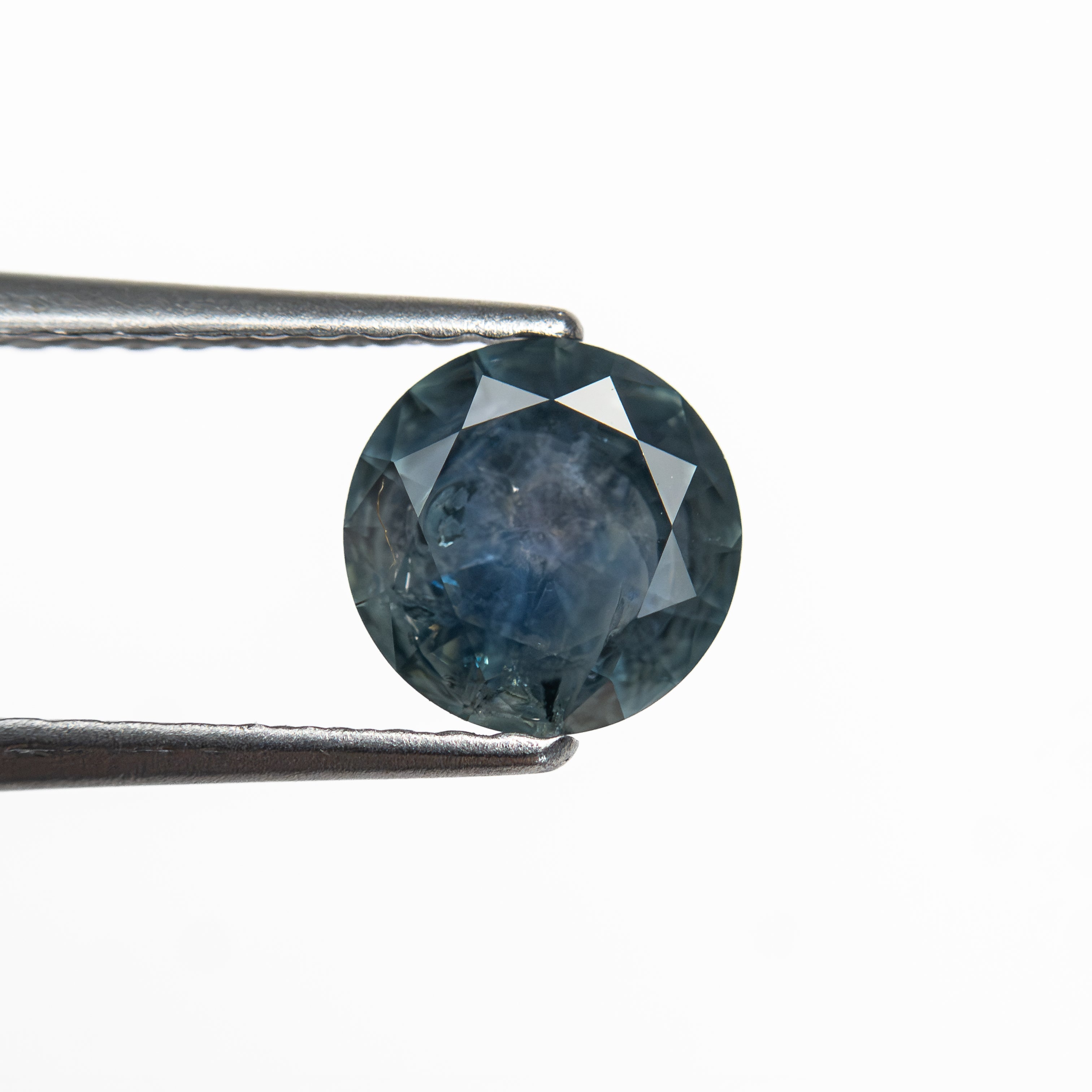 0.93ct 6.00x5.98x3.65mm Round Brilliant Sapphire 26526-12