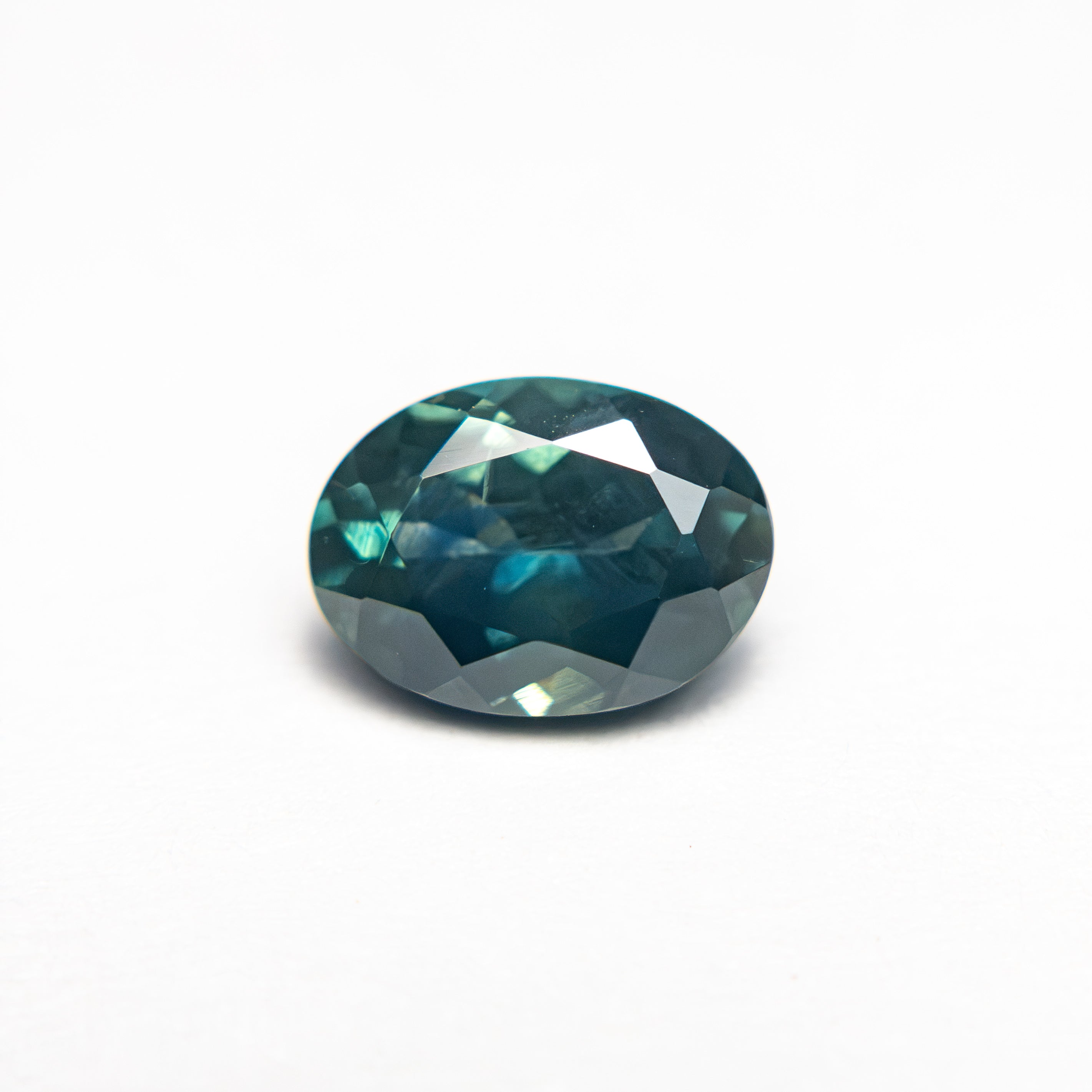 1.33ct 7.59x5.56x3.77mm Oval Brilliant Sapphire 28028-20