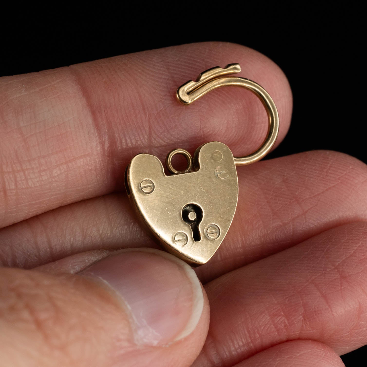 Heart Lock Charm in 9k Gold