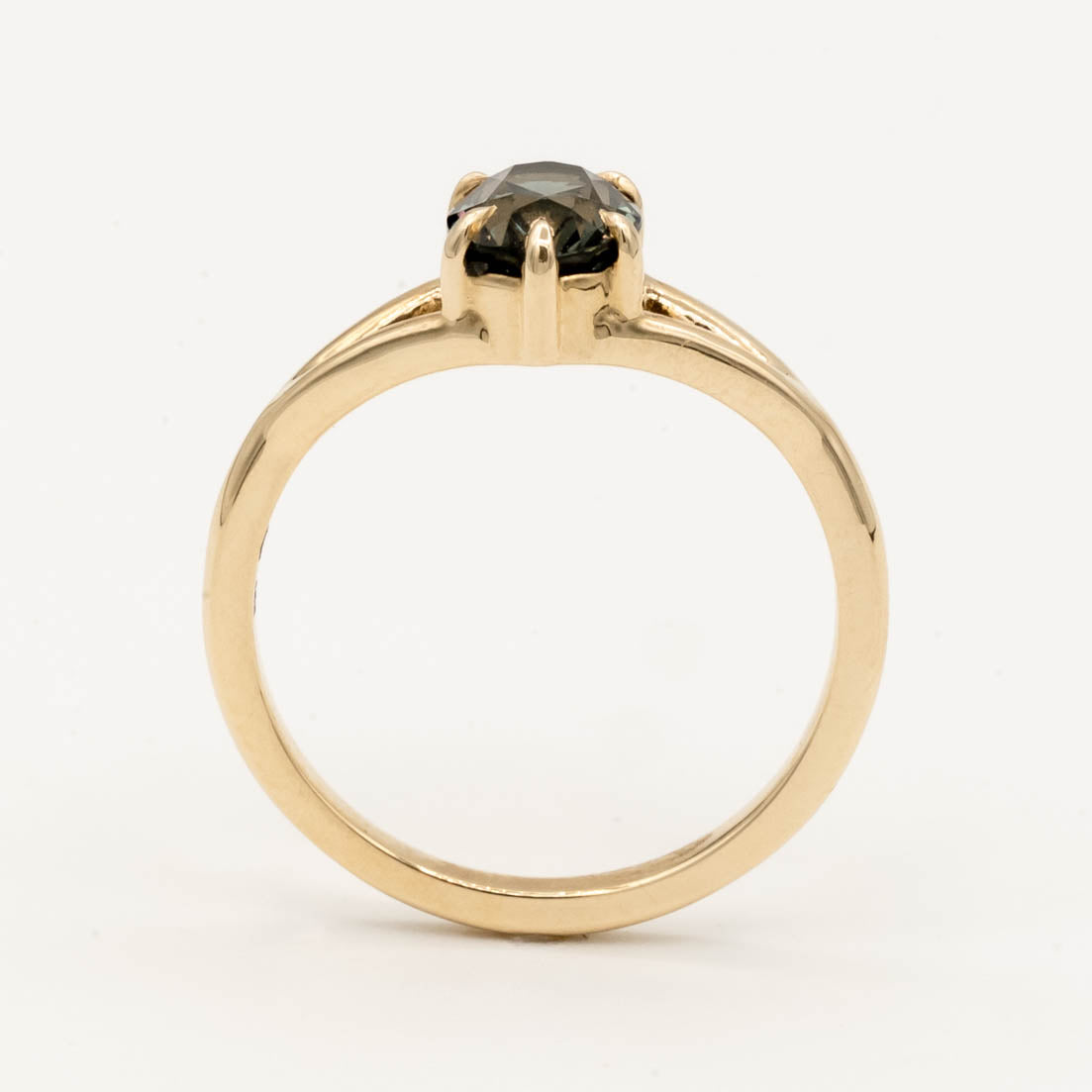 Juniper Engagement Ring | 1.53ct Oval Sapphire | 14k Yellow Gold