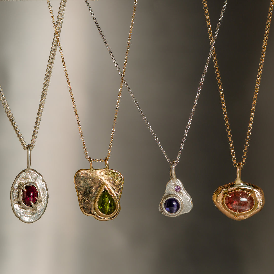 Amulet Necklace in Gold | Plum Sapphire