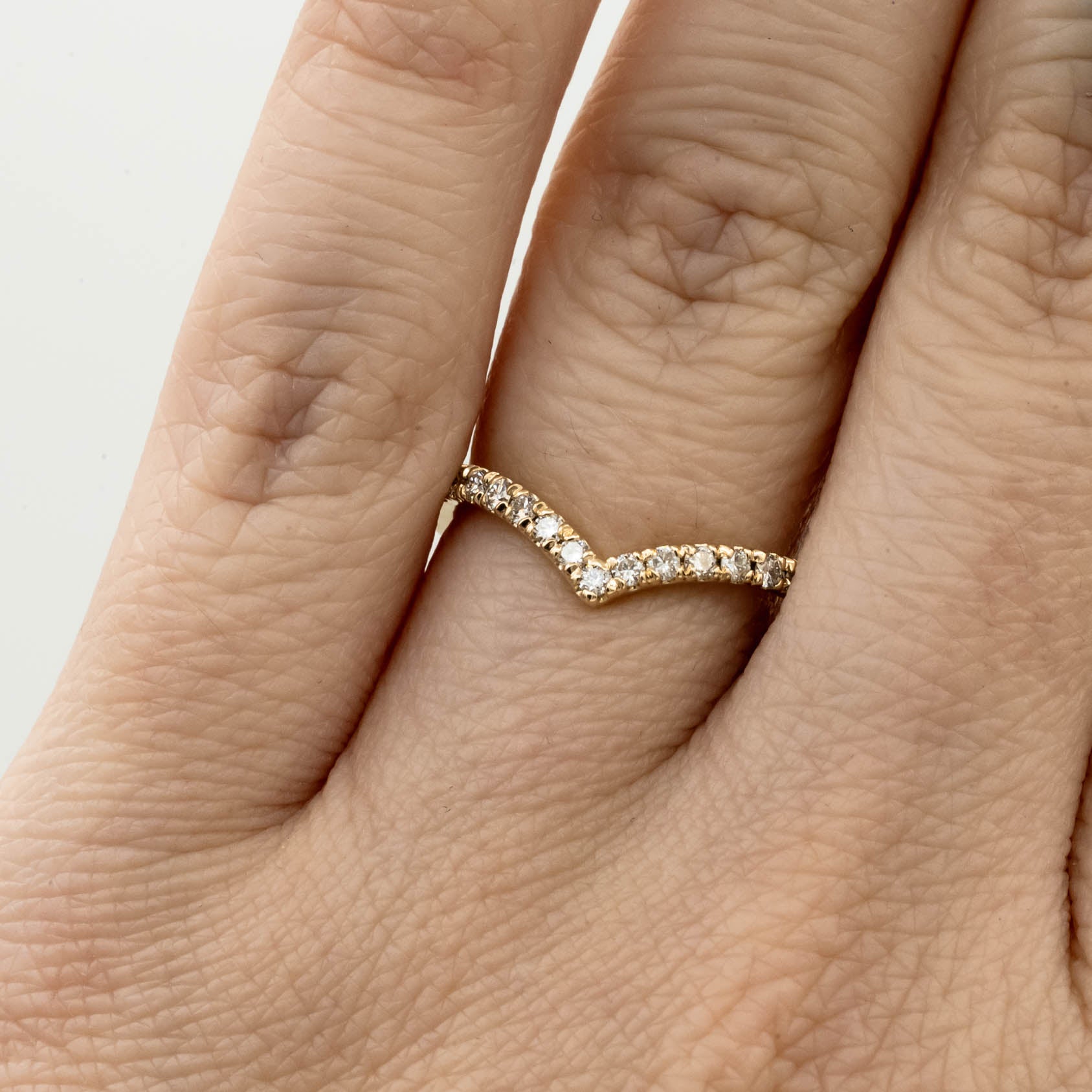 Pavé Diamond Chevron Band