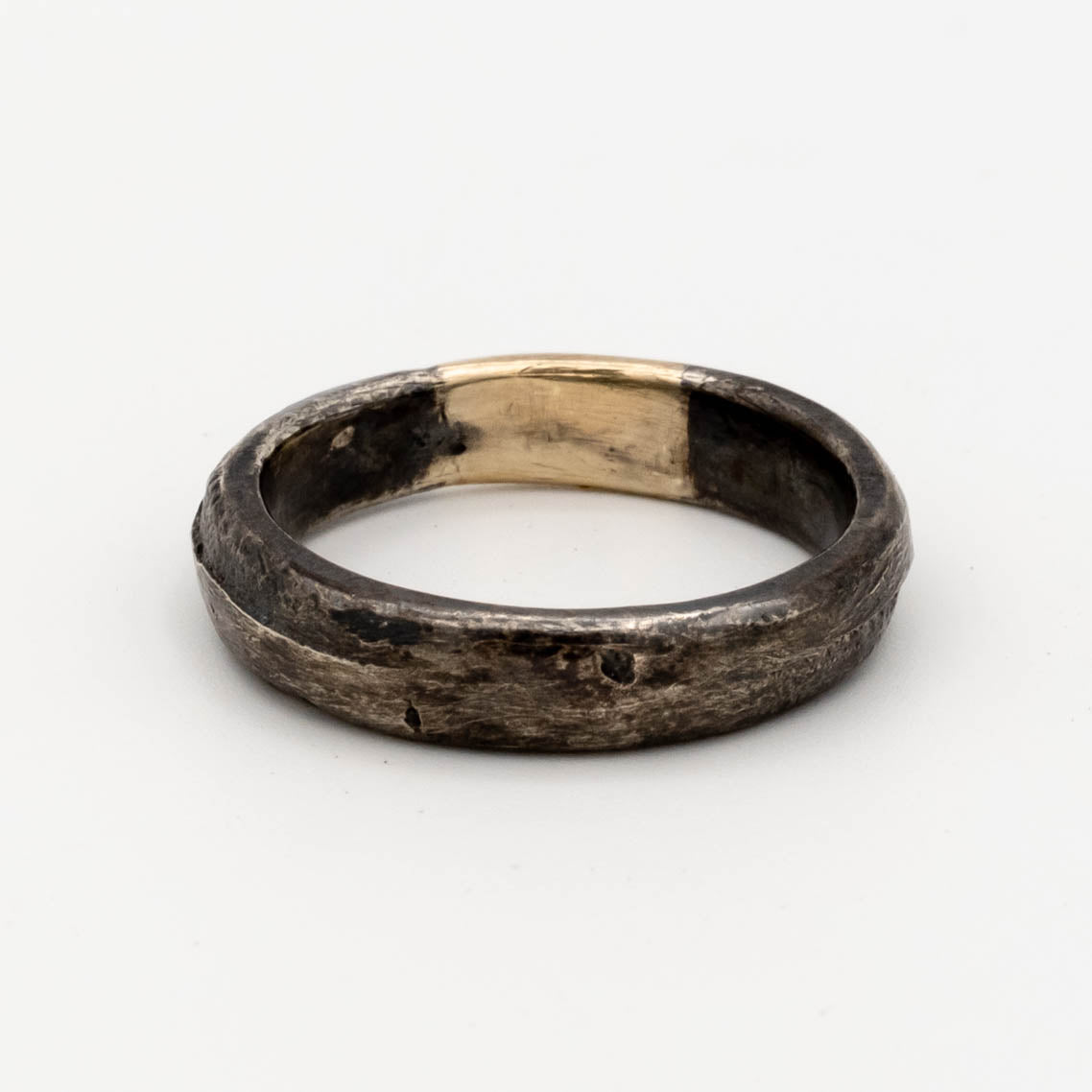 Relic Black & Gold Band