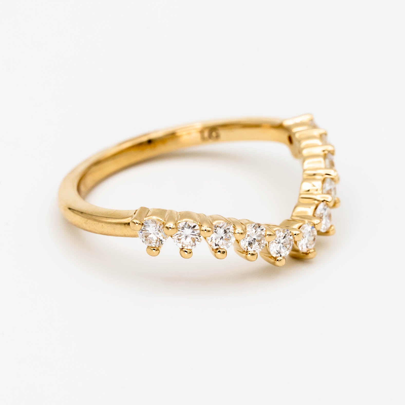 Wave Diamond Band