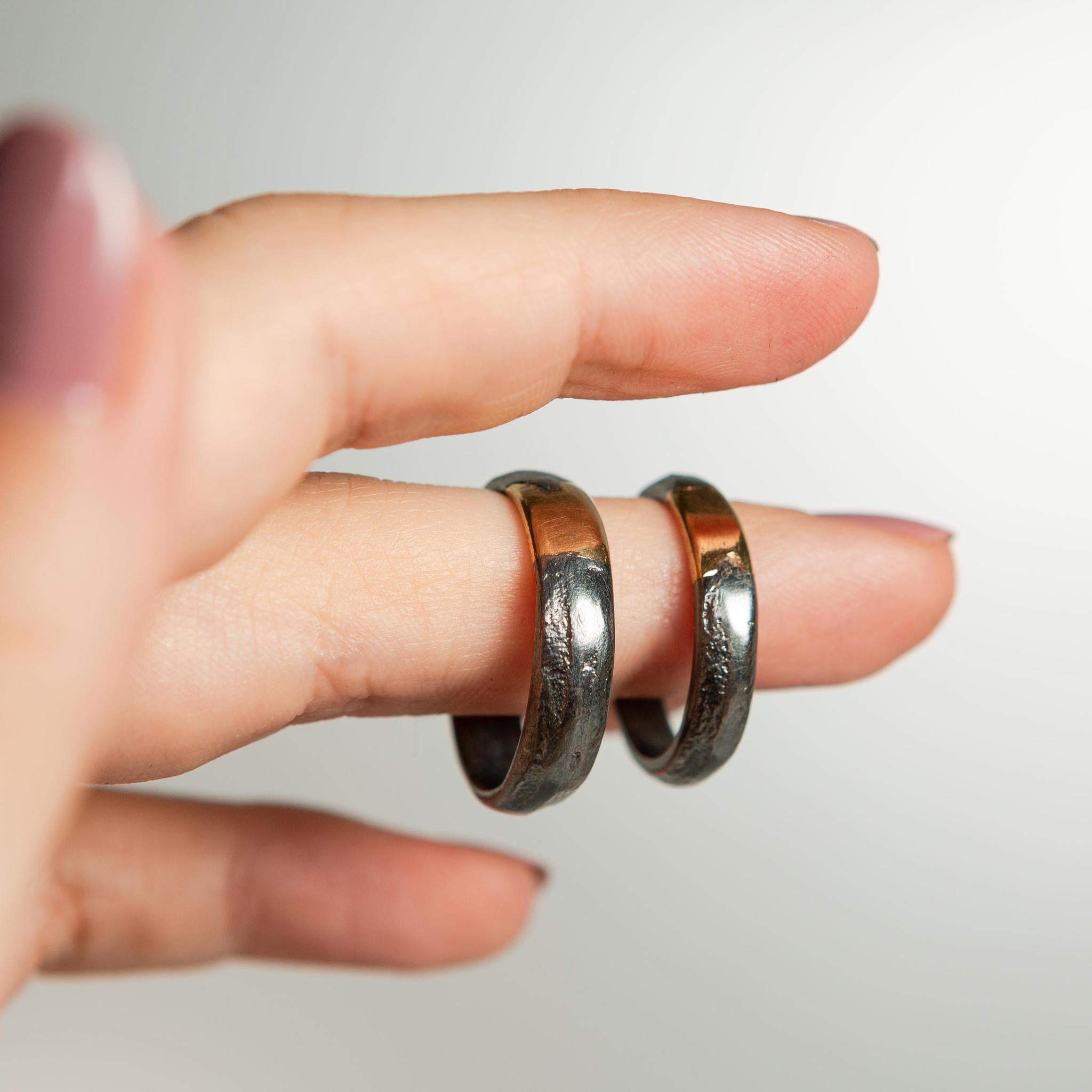 Relic Black & Gold Band