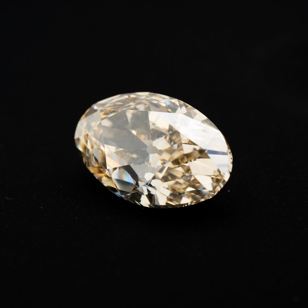 Antique-Cut Oval Mine Cut Diamond | 2.0ct | Champagne VS2 | Canada Origin
