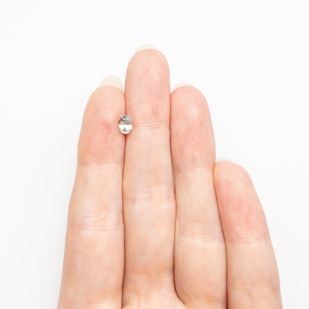 0.64ct 5.51x4.38x3.30mm Oval Brilliant Sapphire 24185-02