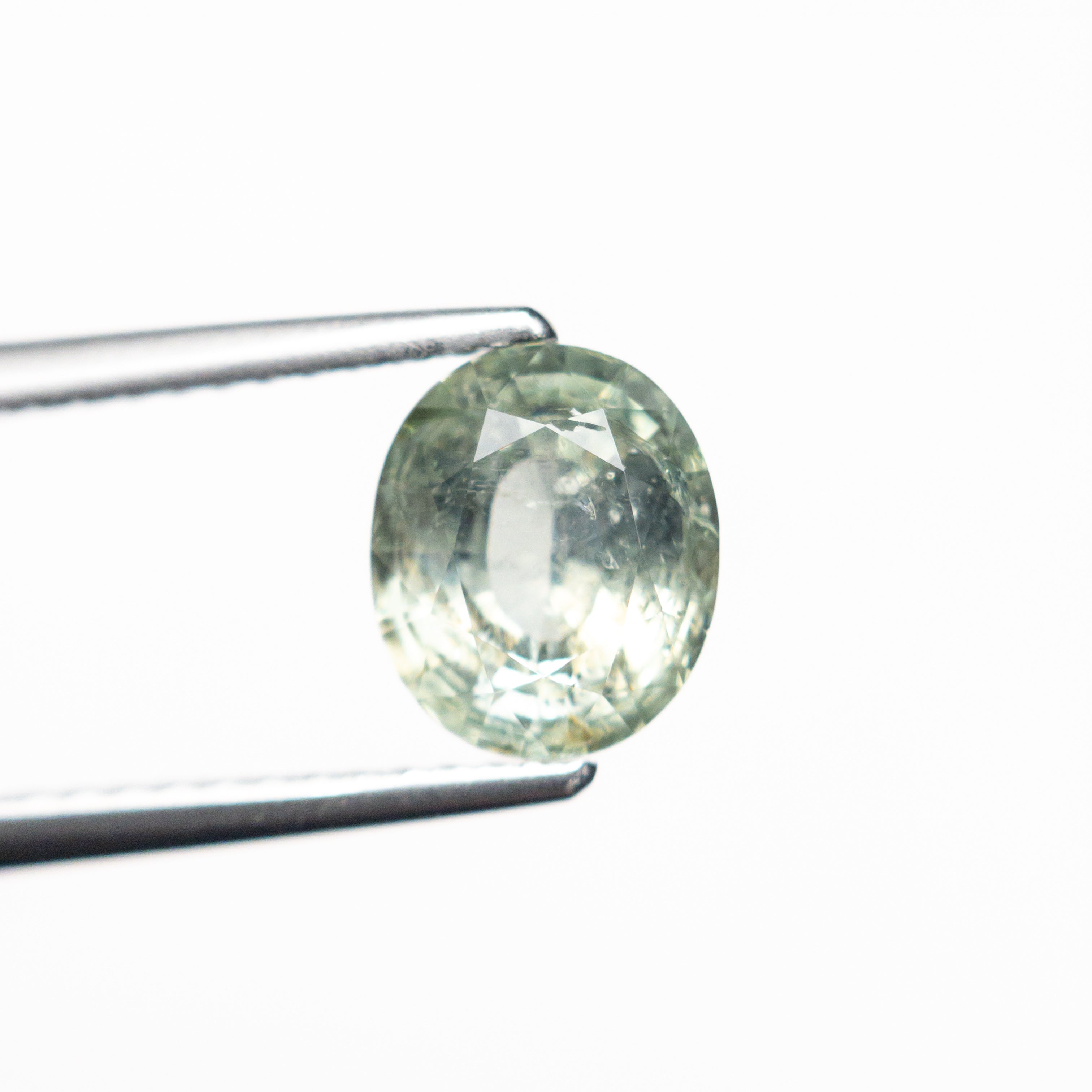 7.44x6.26x3.74mm Oval Brilliant Sapphire 25406-01