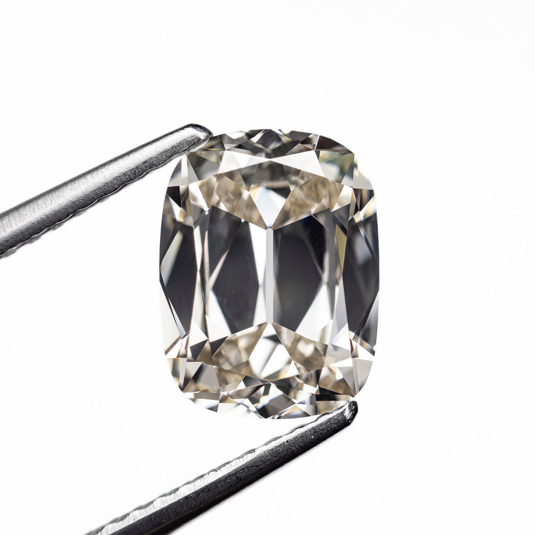 2.03ct 8.87x6.74x4.02mm GIA VS2 L Cushion Brilliant 27320-01
