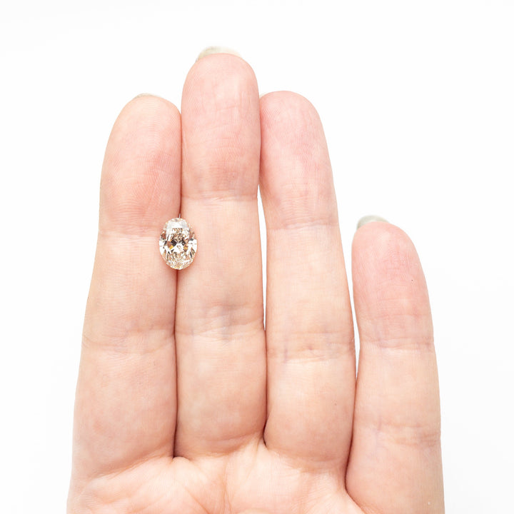 2.01ct 9.74x7.01x4.32mm SI1 O-P Champagne Oval Brilliant 27365-01