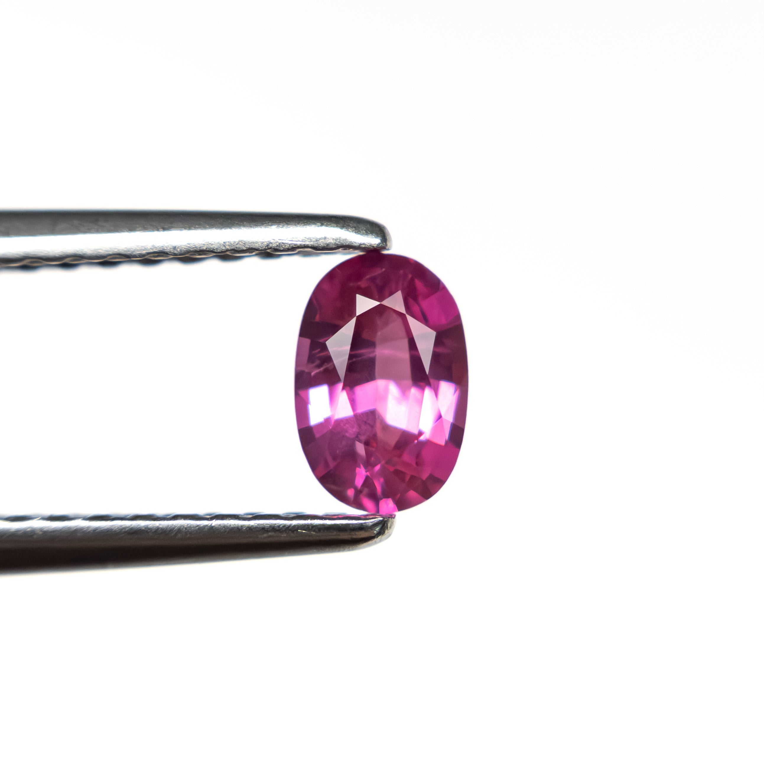 0.42ct 5.45x3.67x2.65mm Oval Brilliant Sapphire 27955-16