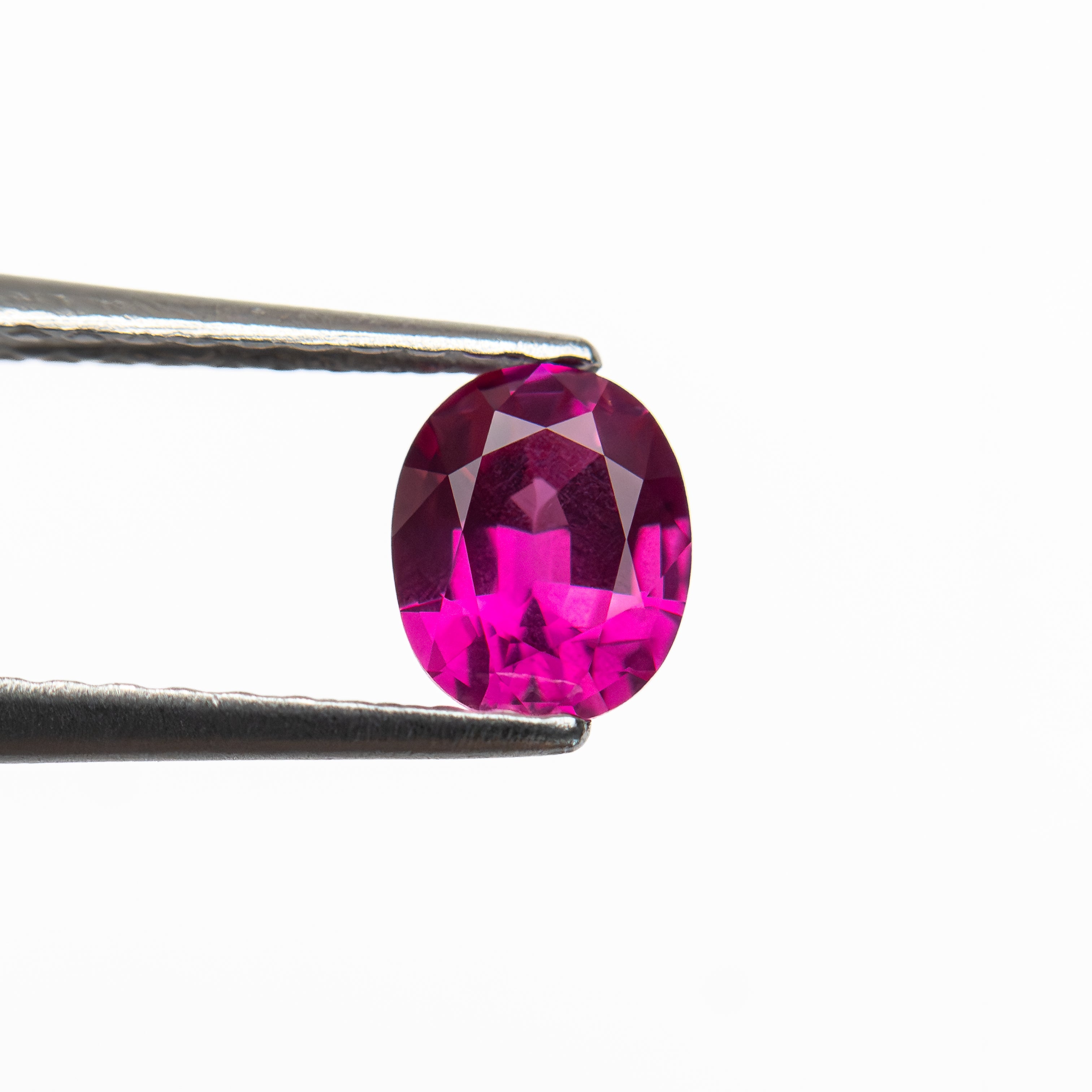 0.55ct 5.48x4.52x2.76mm Oval Brilliant Sapphire 27956-17