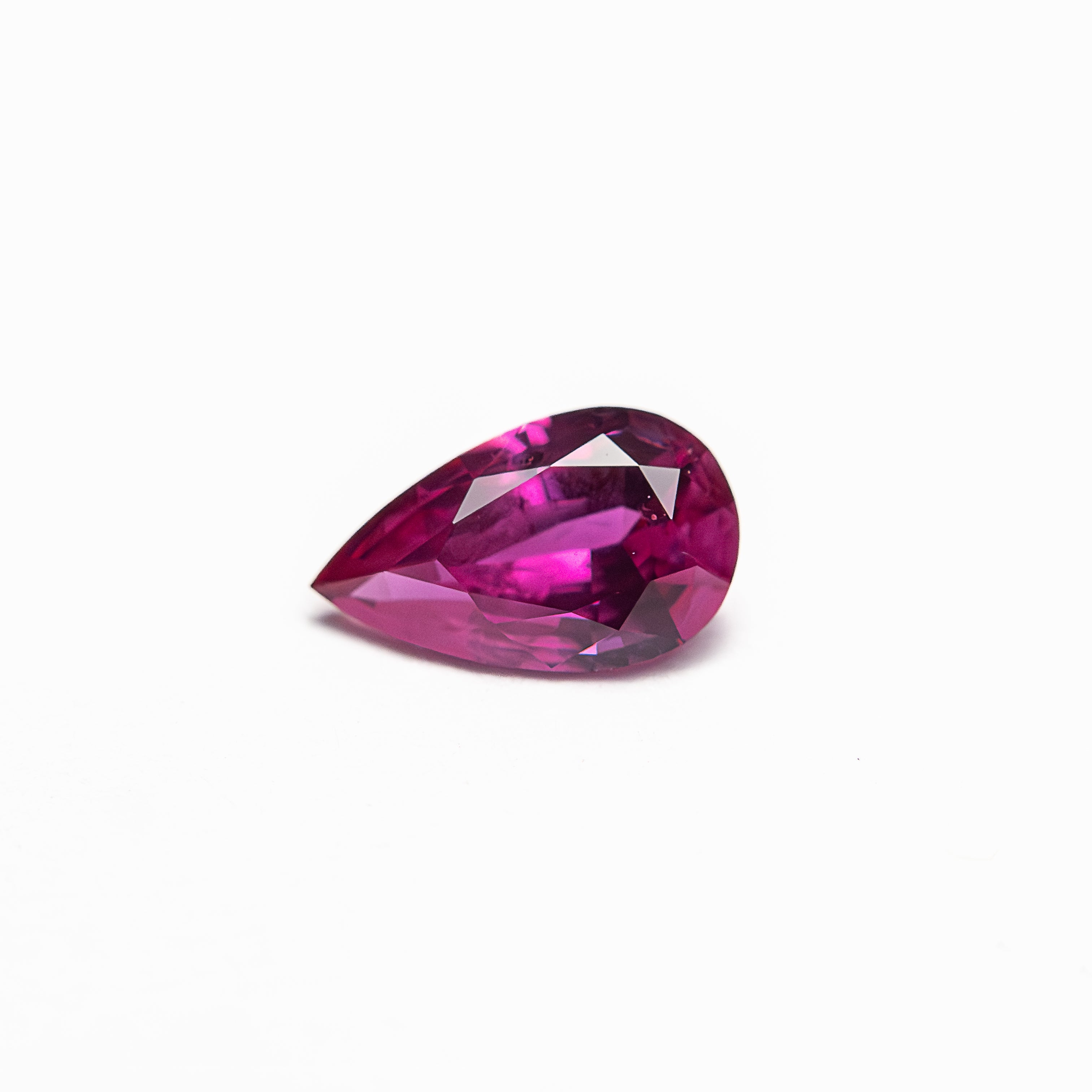 0.50ct 6.67x4.04x2.59mm Pear Brilliant Sapphire 27956-22