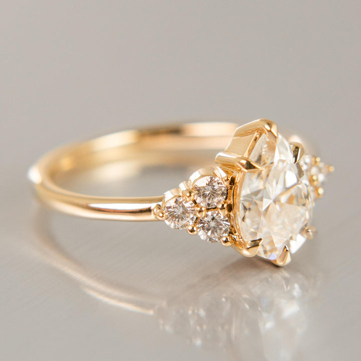 Holly Ring with Moissanite