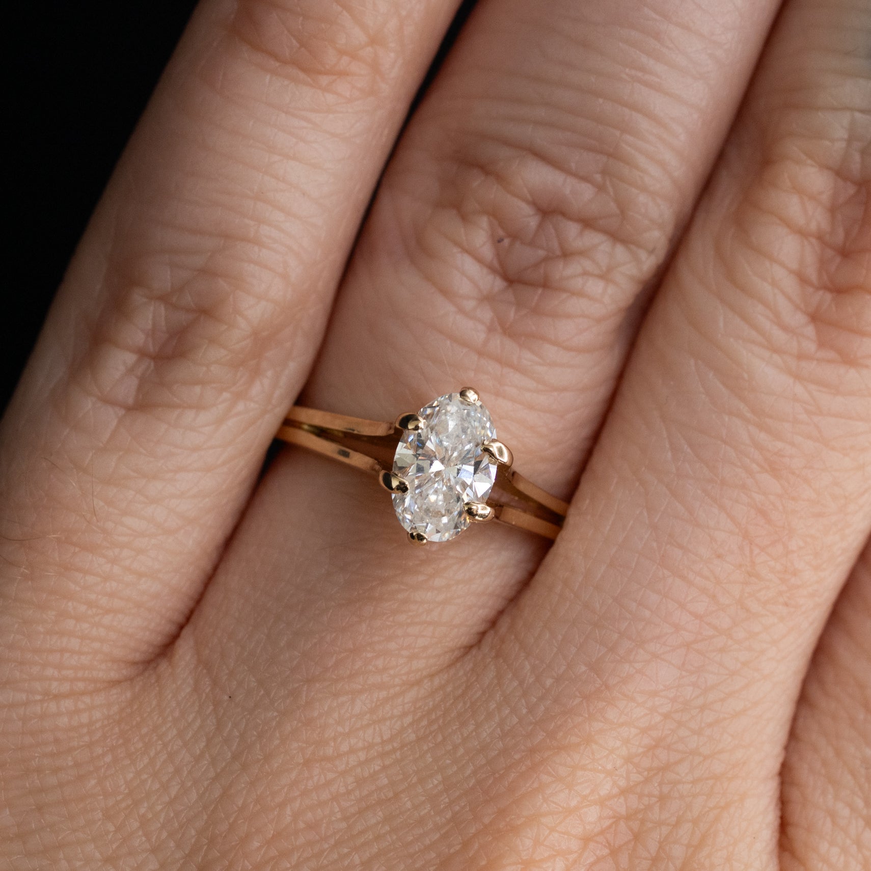 Oval Diamond Split Shank Solitaire in 14k Gold