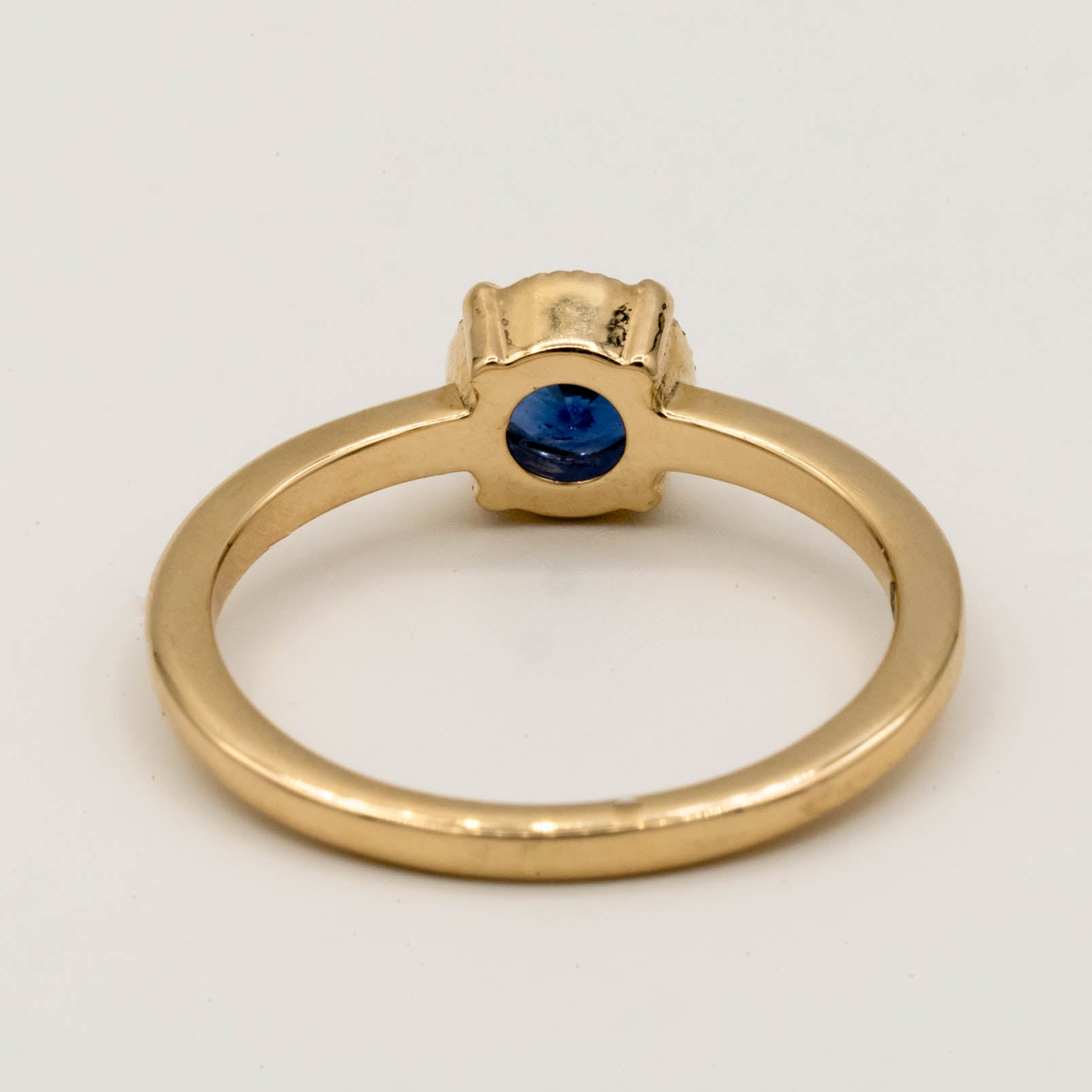 Oak Sapphire Engagement Ring | .87ct Round Sapphire | 14k Yellow Gold