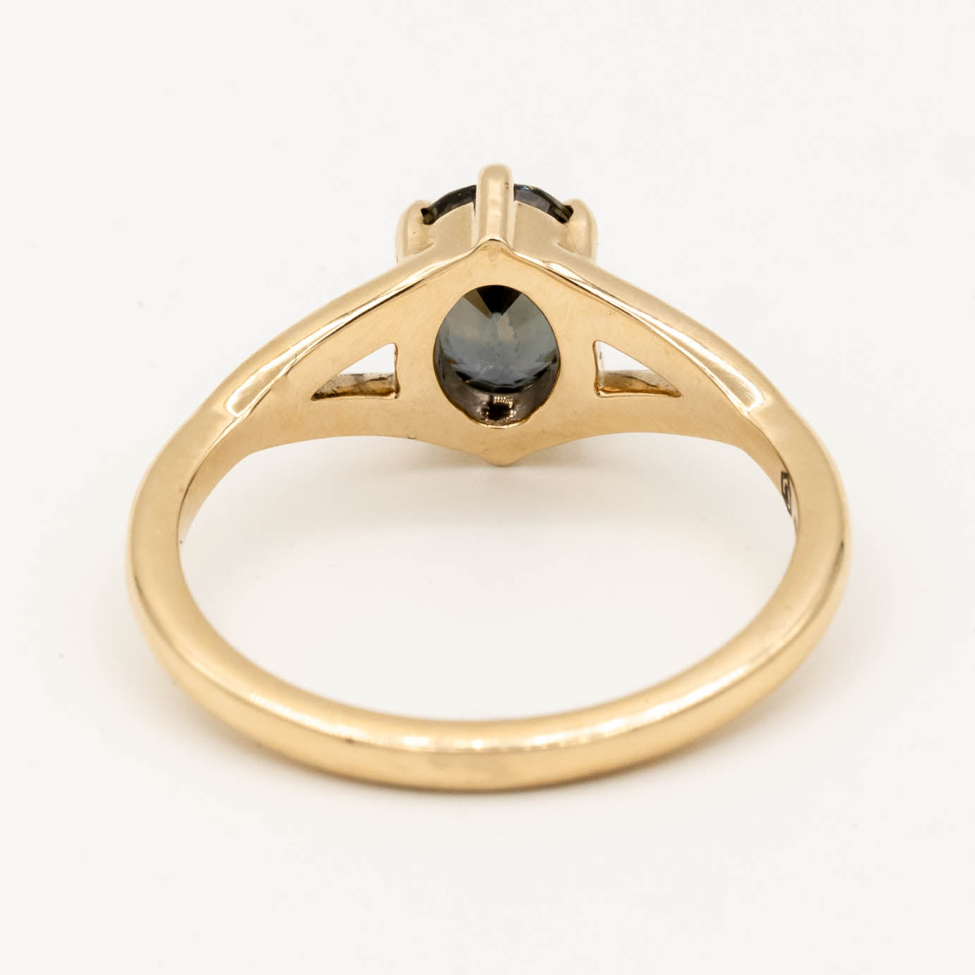 Juniper Engagement Ring | 1.53ct Oval Sapphire | 14k Yellow Gold