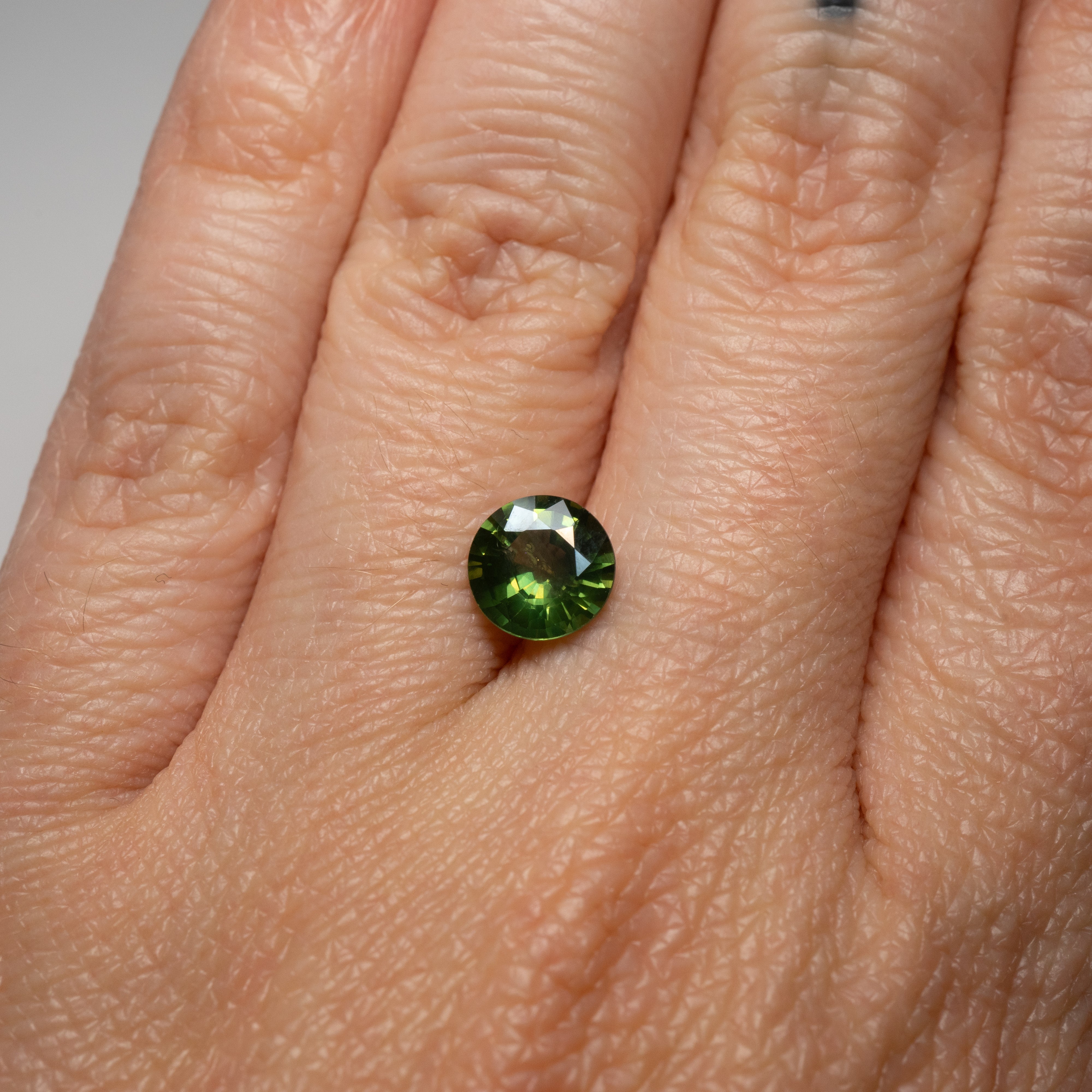 Meadowlight | Round Brilliant-Cut Green Sapphire, 1.54 ct (Australia)