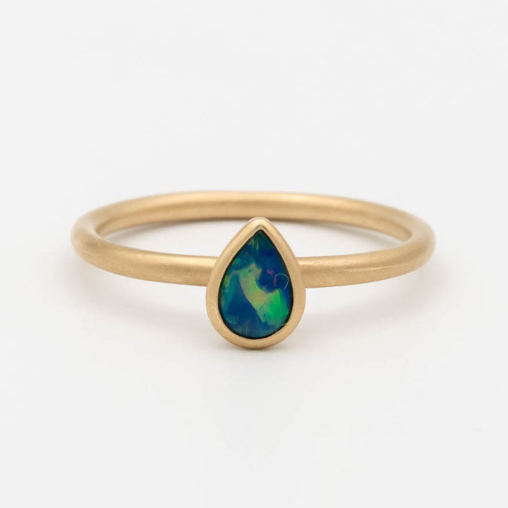Selene Opal Ring – 18k Yellow Gold | Size 6.5