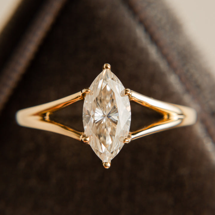 Juniper Ring with Moissanite