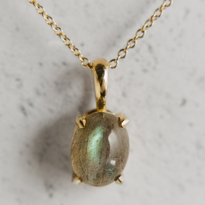 Daybreak Necklace in 14k Yellow Gold | Oval Labradorite