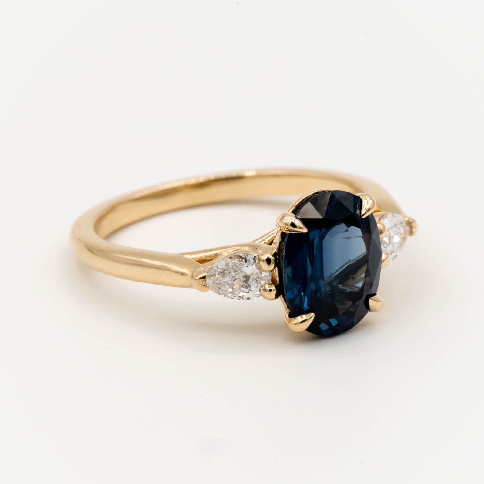 Acacia Engagement Ring | 2.42ct Blue Sapphire | 14k Yellow Gold