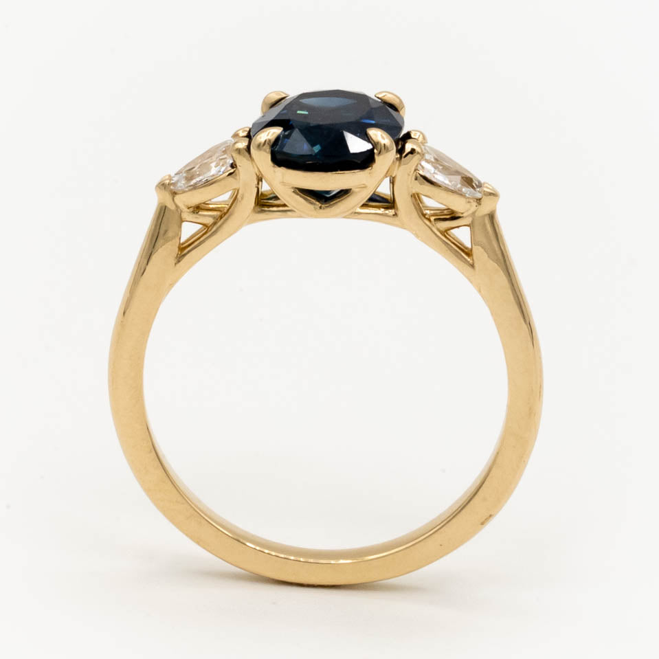 Acacia Engagement Ring | 2.42ct Blue Sapphire | 14k Yellow Gold