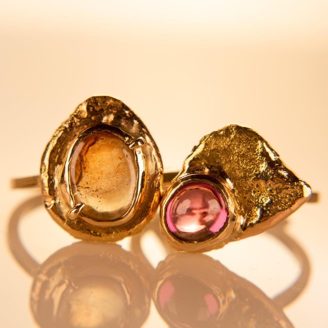 Amulet Ring in Gold | Umbalite Garnet