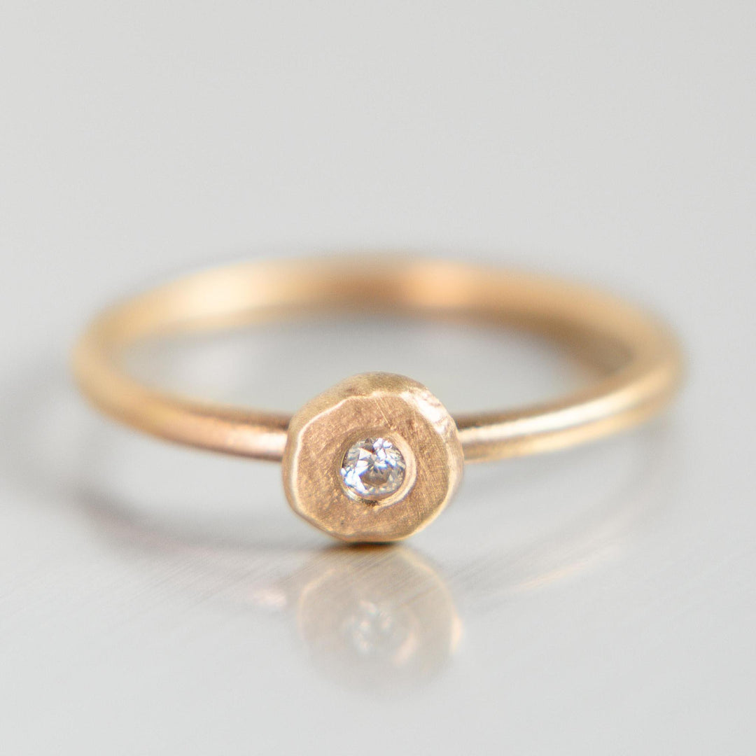 Pebble Ring in 14k Gold