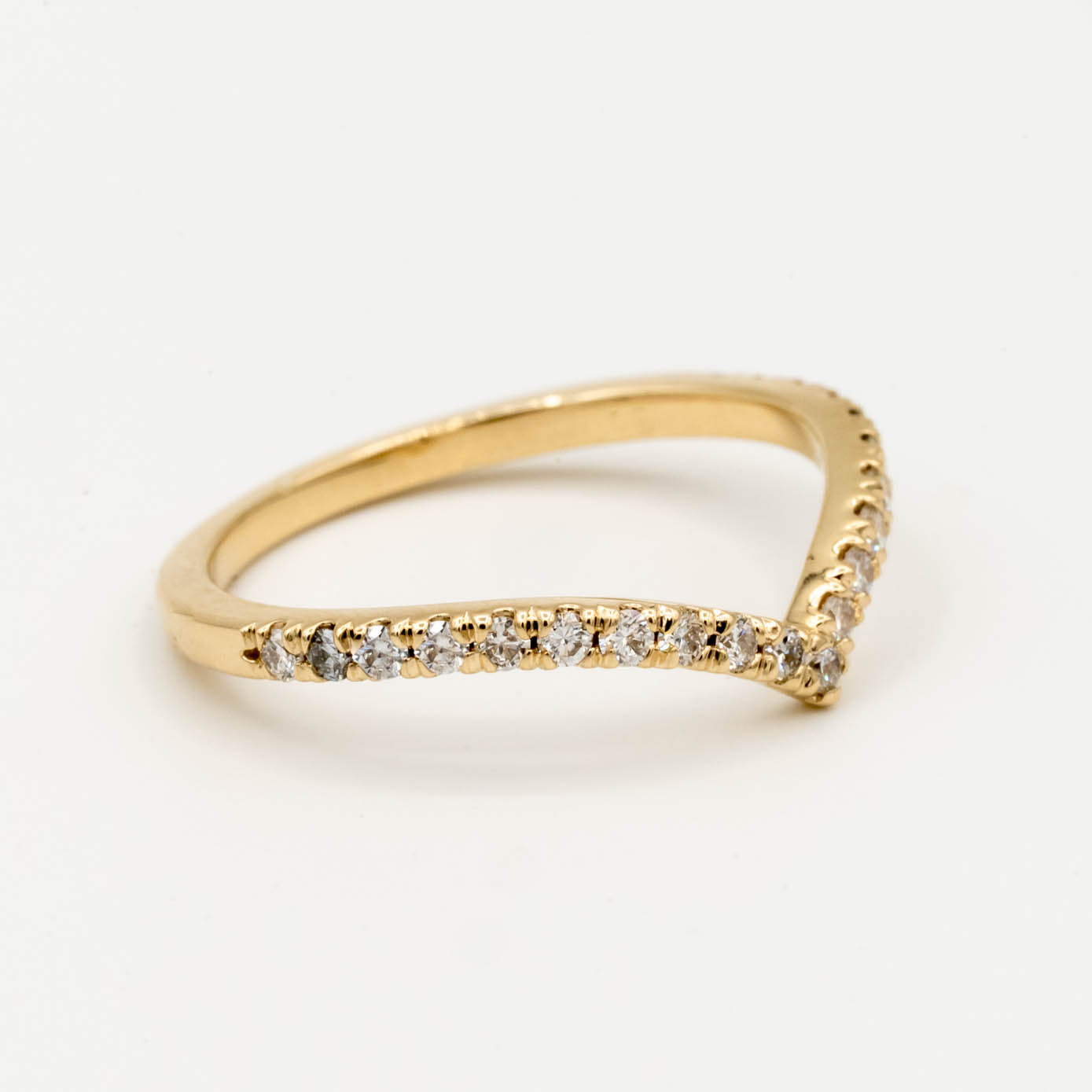 Pavé Diamond Chevron Band