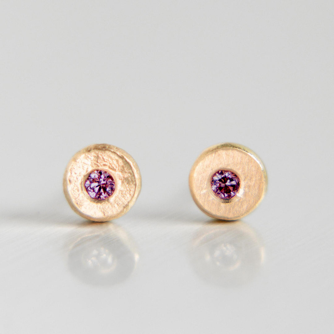 Pebble Stud Earrings in 14k Yellow Gold