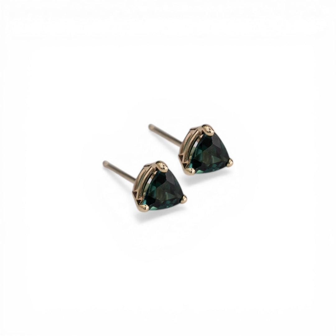 Stórica Studio 14k yellow gold trillion cut green tourmaline stud earrings, 0.90ct.
