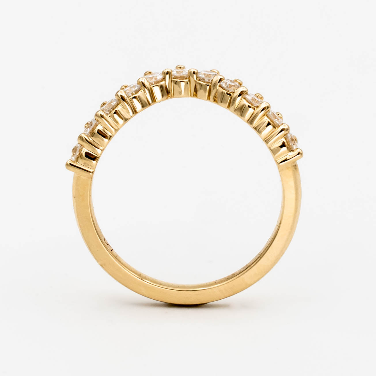 Wave Diamond Band