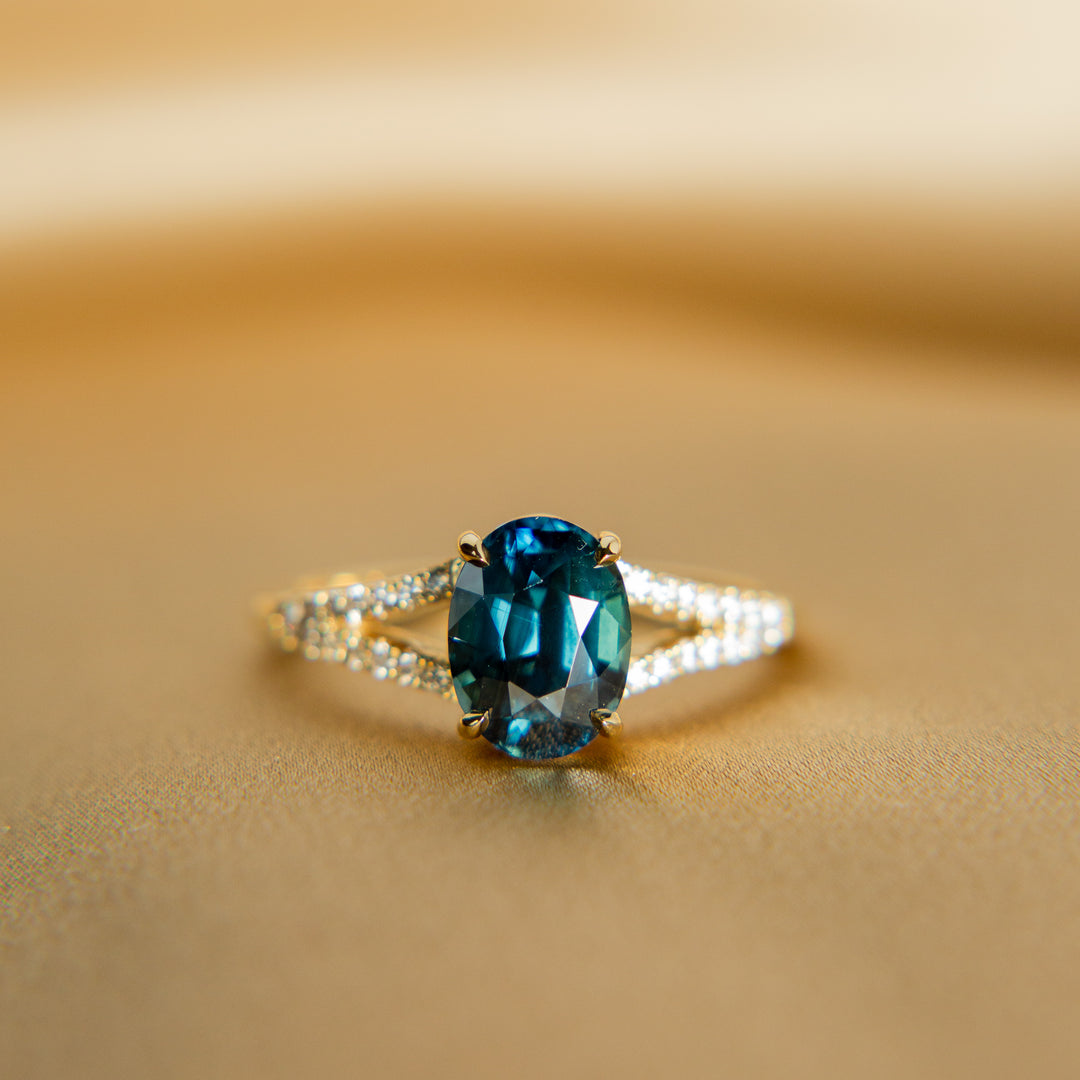 Juniper Pave Ring - Teal Sapphire in 18k Yellow Gold