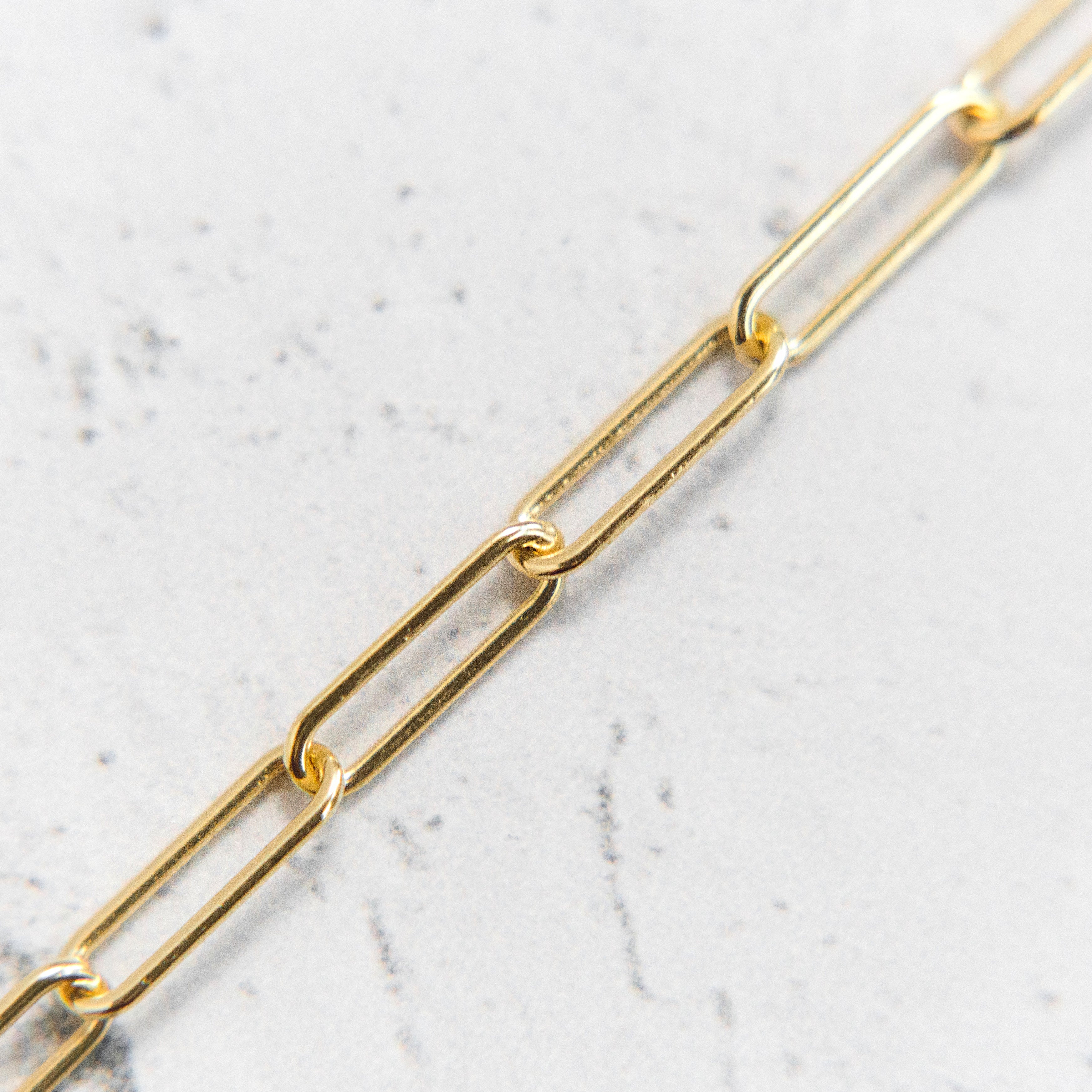 Luxe Paperclip Chain Bracelet in Gold – Stórica Studio