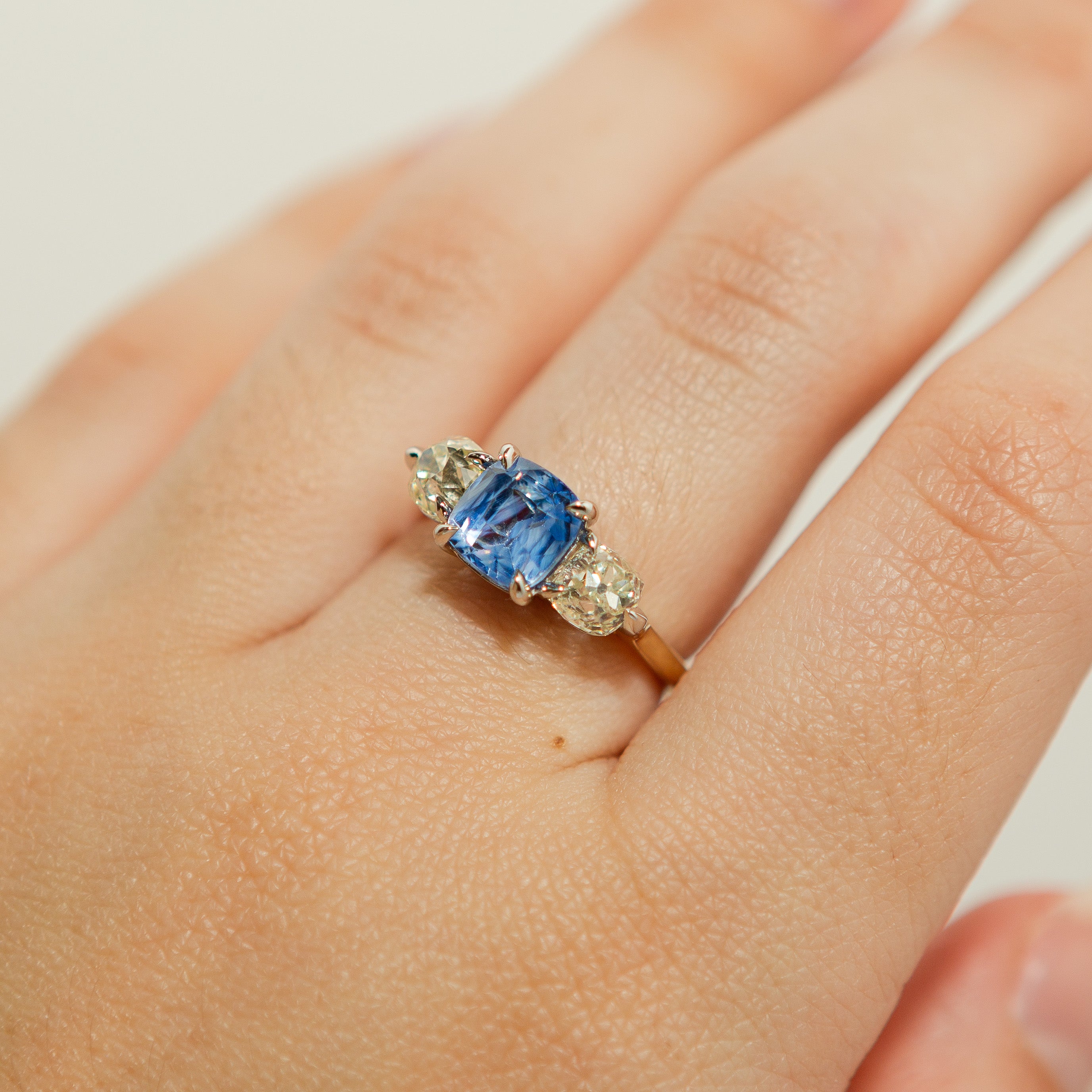 Discover more than 139 cornflower blue sapphire earrings