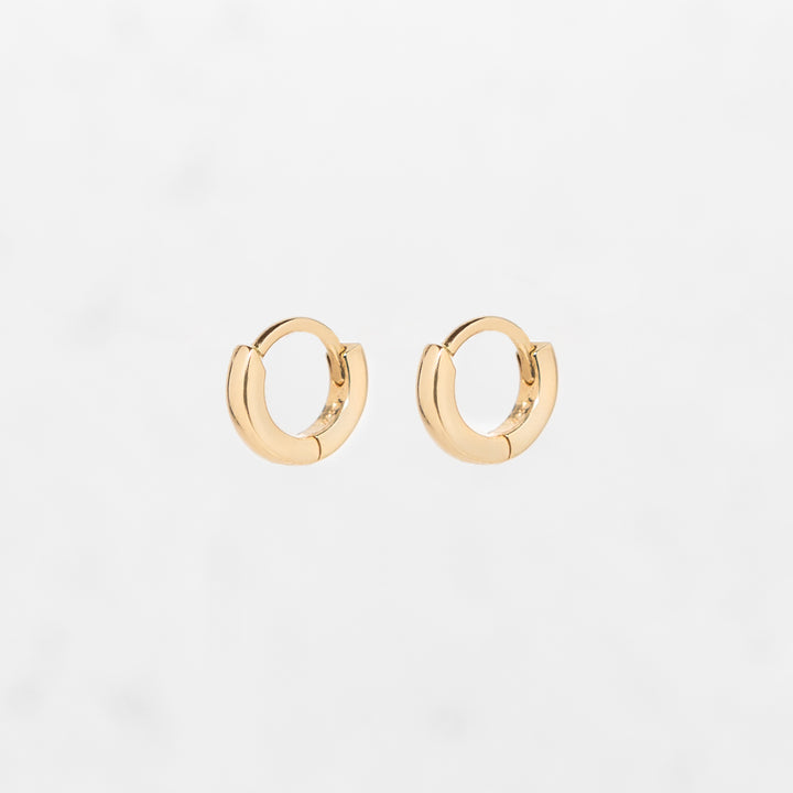 Huggie Hoop Earrings in 14k Yellow Gold